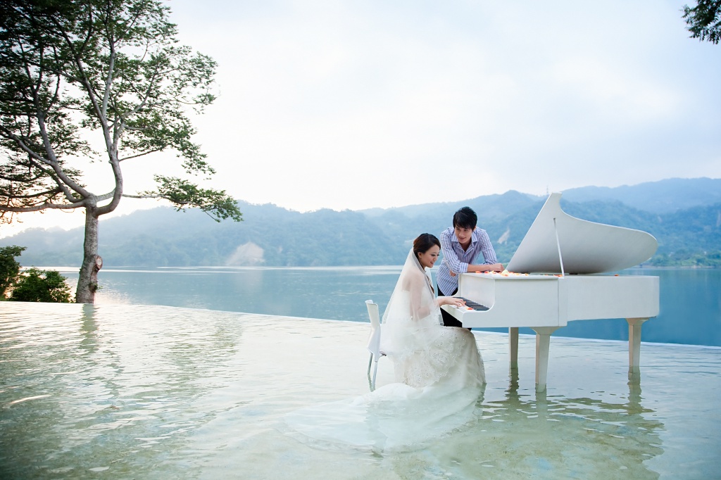 【情人節首選】漂在湖上的鋼琴!苗栗「勻淨湖」法式餐廳 超浪漫!