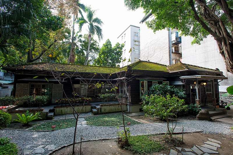 文青注意!86年屋齡日式古建築 「青田七六」復古感餐廳!