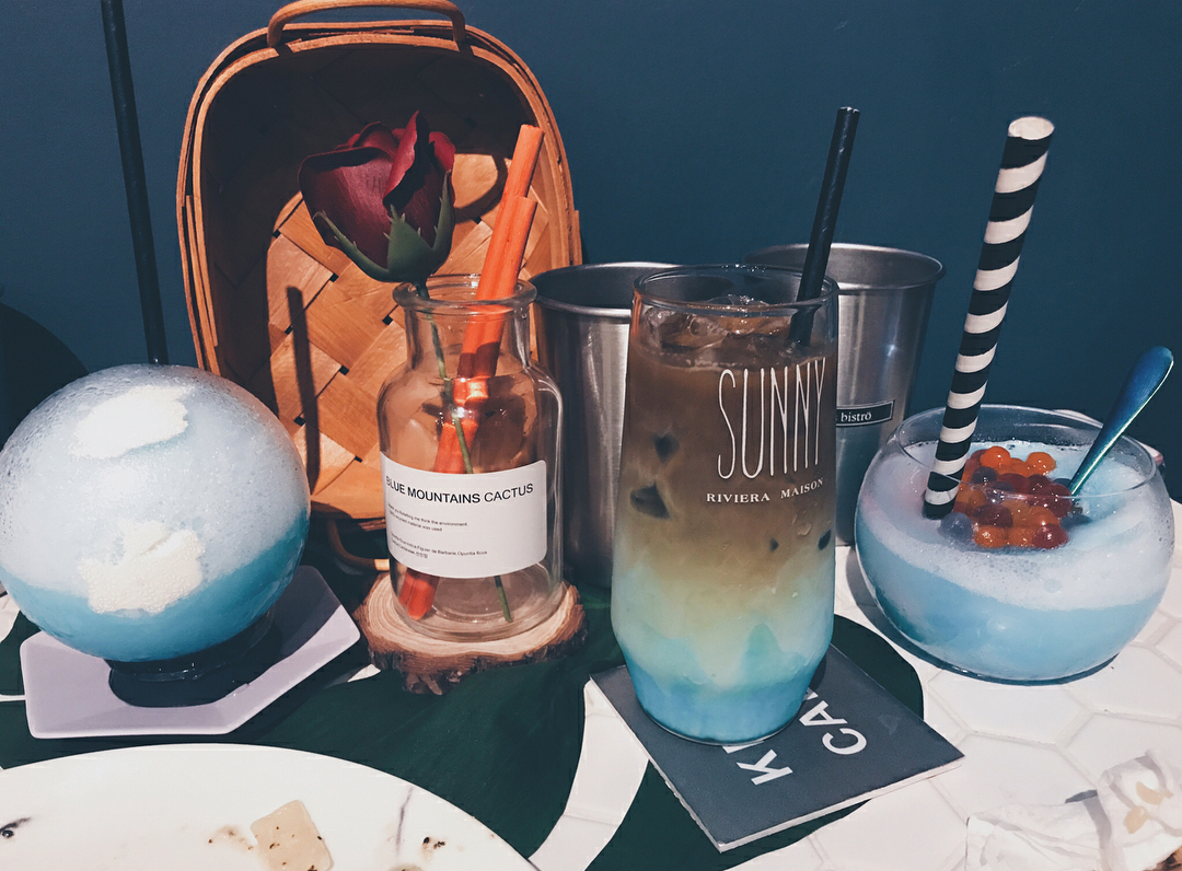 IG超人氣餐酒 Hërs biströ。夢幻 ⌈天空冰沙⌋ ⌈白雲炒飯⌋ 把天空海洋吃下肚!