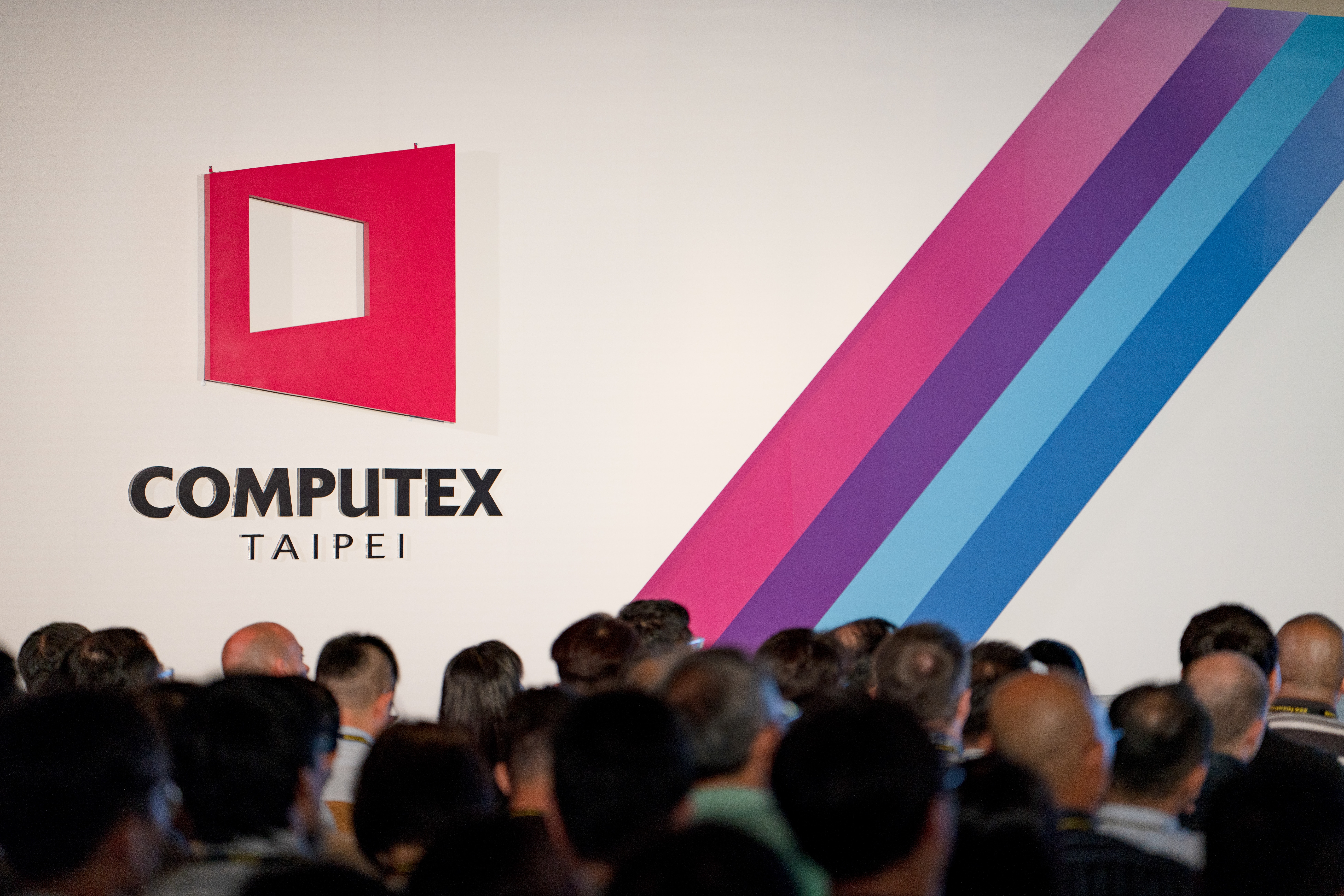 【Computex】搶先報導!2018 Taipei Computex 新鮮一手資訊,帶你看看刷臉入場與交通一卡通!